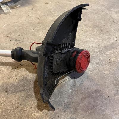 Black & Decker 16” Hedge Trimmer and Craftsman Weedwacker (B1-DZ)
