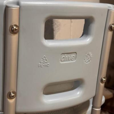 Drive and Medline Walkers, Bath Seats, and More (B1-DZ)