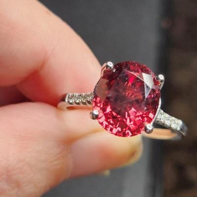 14k White Gold Oval 7.46 Cttw Malaya Garnet Diamond Ring Size 12