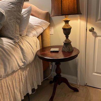 Wood Side Table & Lamp