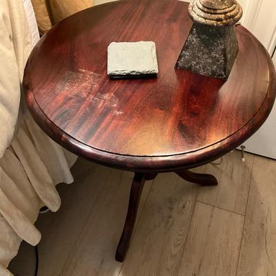 Wood Side Table & Lamp