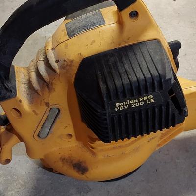 Poulan Pro Leaf Blower and Chainsaw (B1-BBL)
