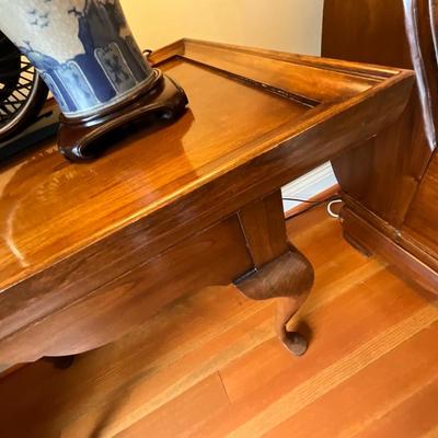 Queen Anne Style Tea Table