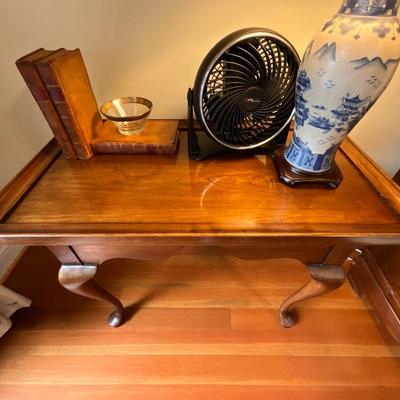 Queen Anne Style Tea Table
