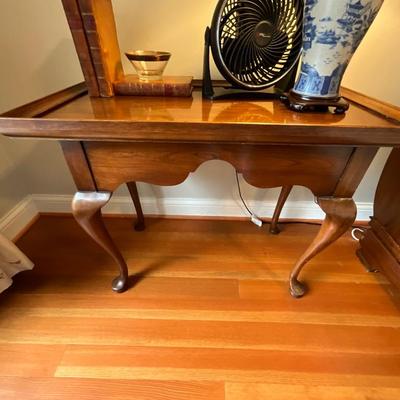 Queen Anne Style Tea Table