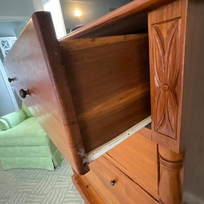 Wood Chest Of Drawers