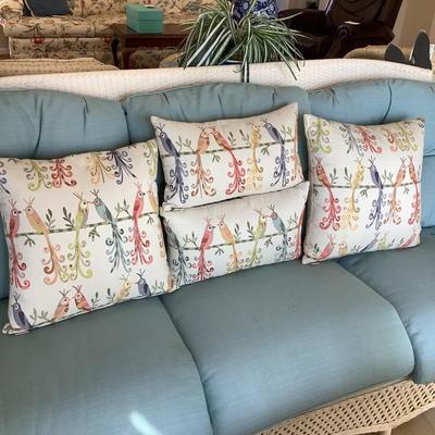 492 Set of 4 Elaine Smith Bird Pillows