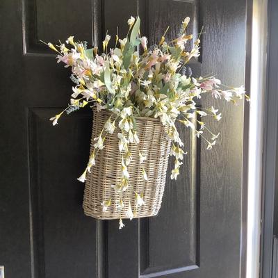 493 Fish Vase & Door Hanging Decor w/ Faux Flowers