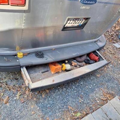 2009 Airstream with Hensley Hitch