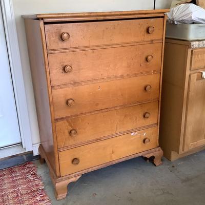 497 Vintage 5-Drawer Dresser