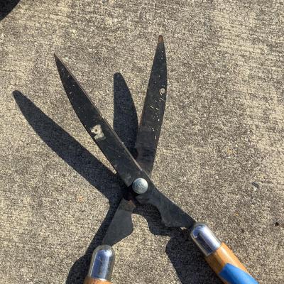 500 Garden/Yard Tools & Snow Shovel