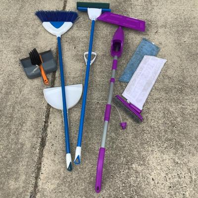 516 Household Cleaning Lot