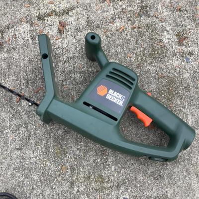 518 B&D Hedge Trimmer, Extension Cord & Rake