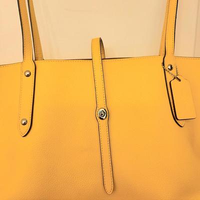 Pebbled Yellow Leather COACH Tote (Read)