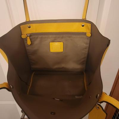 Pebbled Yellow Leather COACH Tote (Read)