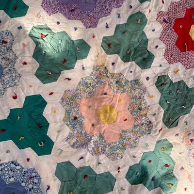 Vintage Hexagon Quilt