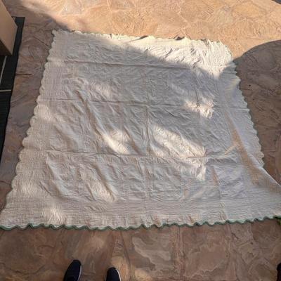 Dresden plate old farmhouse quilt