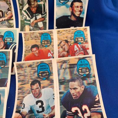1970 Kellogg's Vintage 3D NFL Football Cards - Complete Set of 60 - OJ Griese Unitas Shell Olsen Butkus +++