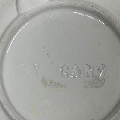 Two miniature Collector plates with birds and flowers
