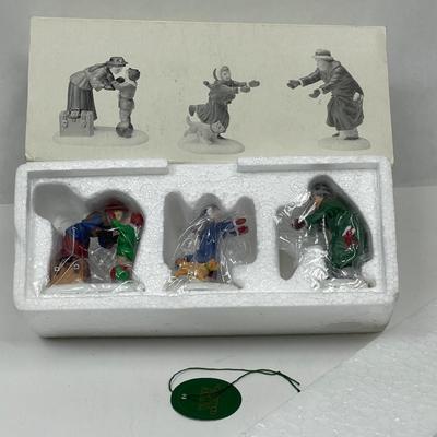 Dept 56 Vintage Heritage Christmas in the Village people