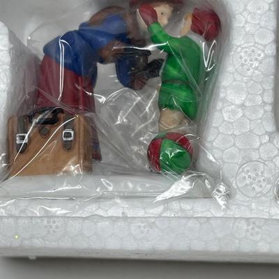 Dept 56 Vintage Heritage Christmas in the Village people