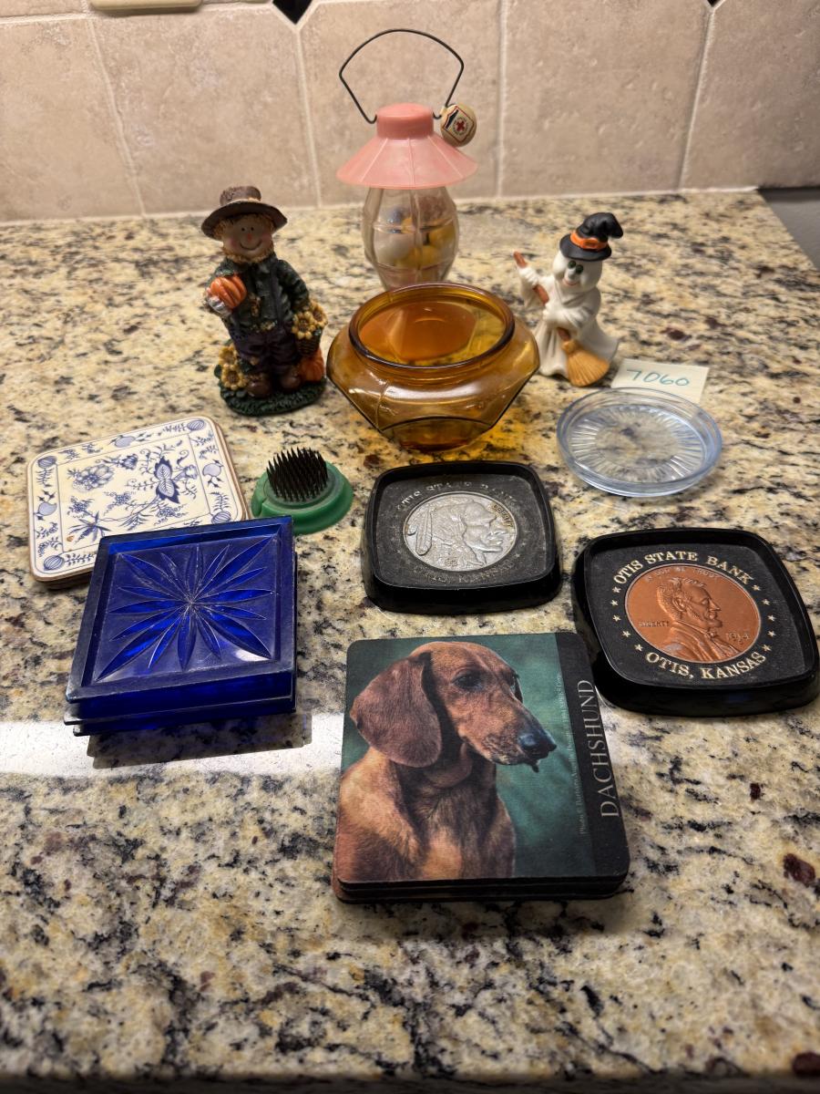 Miscellaneous assortment including a few marbles | EstateSales.org