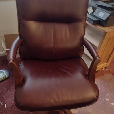 Large, Executive Rolling Office Chair- Approx 27 3/4" Wide