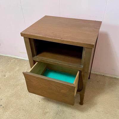 Vintage Walnut MCM Single Drawer Nightstand Bedside Table