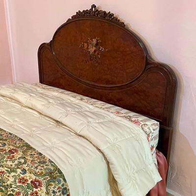Vintage Wood Bed - Full Size