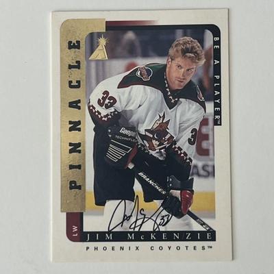 Phoenix Coyotes Jim McKenzie 1997 Pinnacle #69 signed trading card 