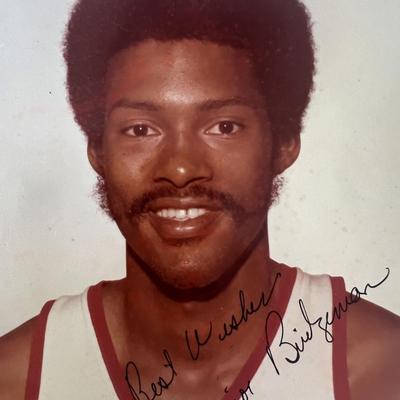 NBA Ulysses Lee "Junior" Bridgeman signed photo