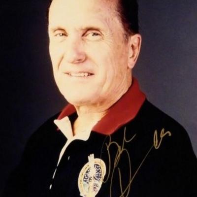 Robert Duvall signed portrait photo 