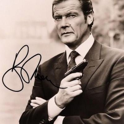 james Bond Roger Moore signed movie still photo 