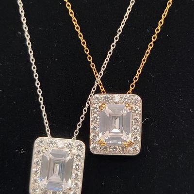 Dainty Sparkly Necklaces For Any Ocassion