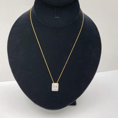 Dainty Sparkly Necklaces For Any Ocassion