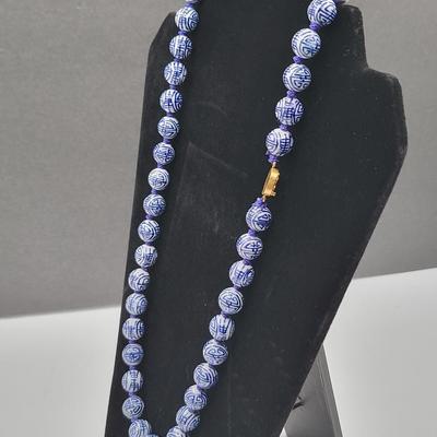 Vintage Blue & White Ceramic Bead Necklace 22"