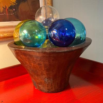 Porcelain Type Lamp and Wood Bowl With Glass Balls