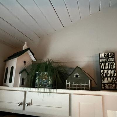 Eight Piece Decor Set