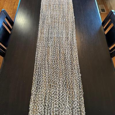 COUNTERTOP HEIGHT DINING TABLE W/BUILT IN (BUTTERFLY) LEAF AND 4 CHAIRS