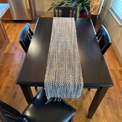 COUNTERTOP HEIGHT DINING TABLE W/BUILT IN (BUTTERFLY) LEAF AND 4 CHAIRS