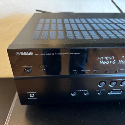 YAMAHA RX-V559 AV RECEIVER W/REMOTE