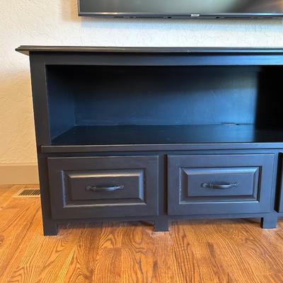 MEDIA STAND WITH 3 DRAWERS