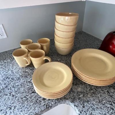 Tag Bread Plates, Dinner Plates, Bowls & Cups