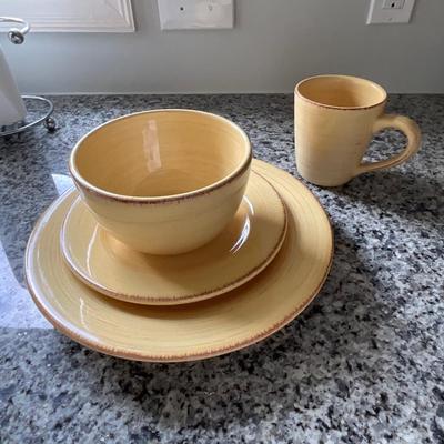 Tag Bread Plates, Dinner Plates, Bowls & Cups