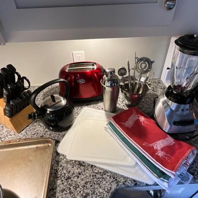 Lot Of Kitchen Items