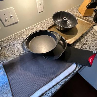 Lot Of Kitchen Items