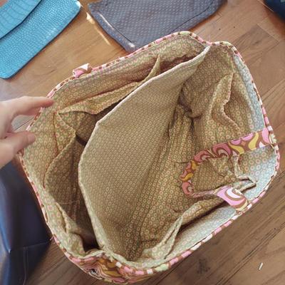 Collection of Purses (HC2-BBL)