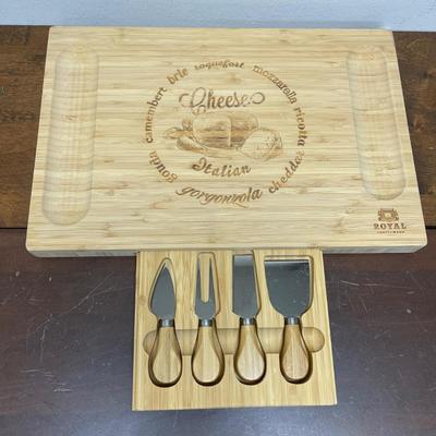 Bamboo Cutting Board with Cheese Cutlery Drawer