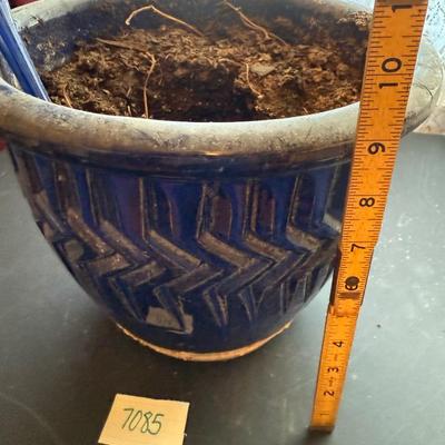 Flower pot