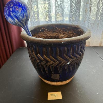 Flower pot